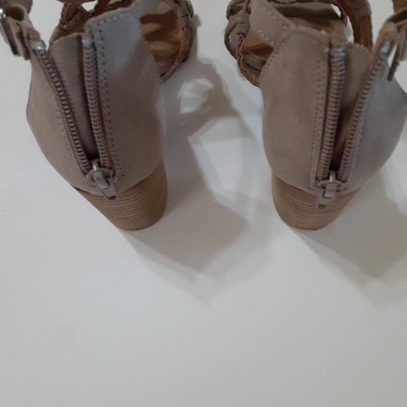 Report "PAULA" Womens Size 6 strappy open toe sandal shoes, 3" chunky heels - Picture 10 of 11